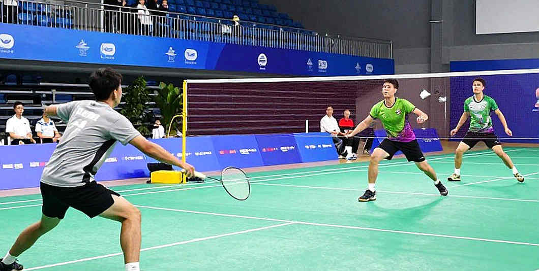 সেপাক তাকরাওয়ের সোনালি মেয়েরা: ৩৭২ কোটি ডং-এর নেপথ্যে রাষ্ট্রের তিন স্তরের হিসাব