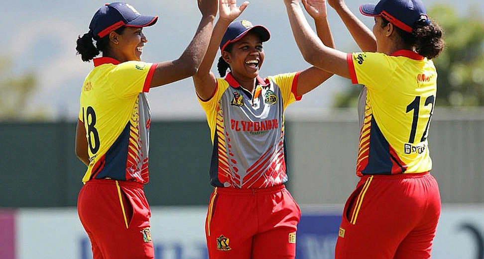দুই অধিনায়কের রাত: ফরহানের ৩৮৩ রান আর শাহিনের ডাবল বোঝা
