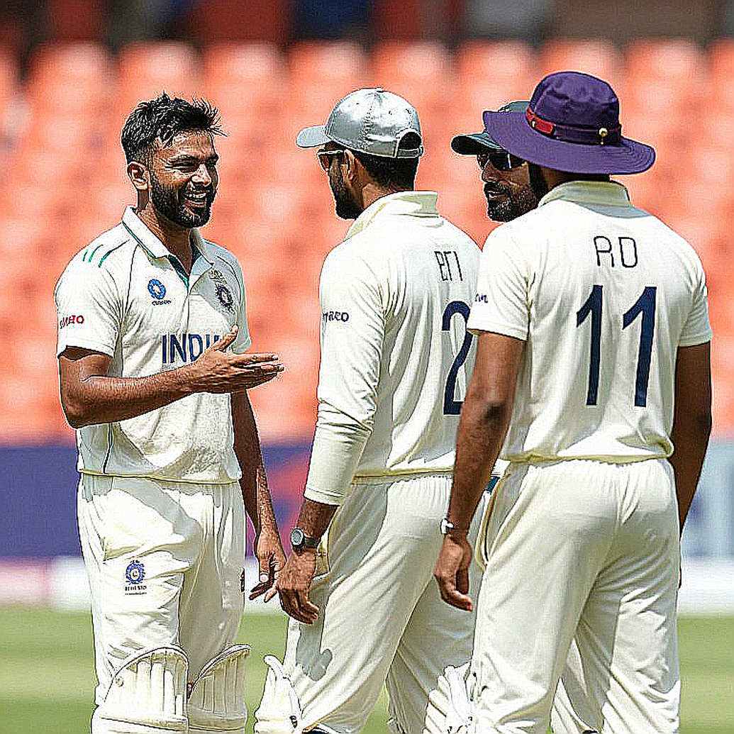 এনওসি, হাতুড়ি আর লেজার: এশীয় ক্রিকেটের স্থানান্তর-বাজারে স্বচ্ছতার হিসাব এনওসি, হাতুড়ি আর লেজার: এশীয় ক্রিকেটের স্থানান্তর-বাজারে স্বচ্ছতার হিসাব