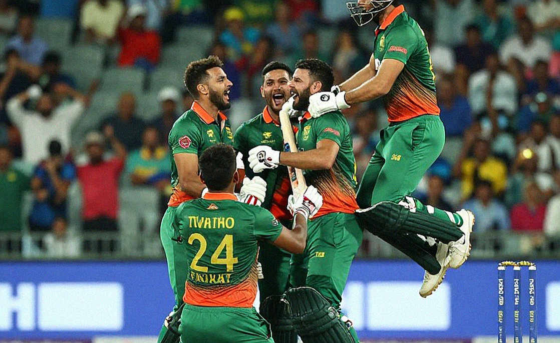দশজনের শরীর, এগারোজনের আত্মা: ক্রিকেটের বিকল্প খেলোয়াড়ের সেই পুরনো আইন এখন কোথায় দাঁড়িয়ে