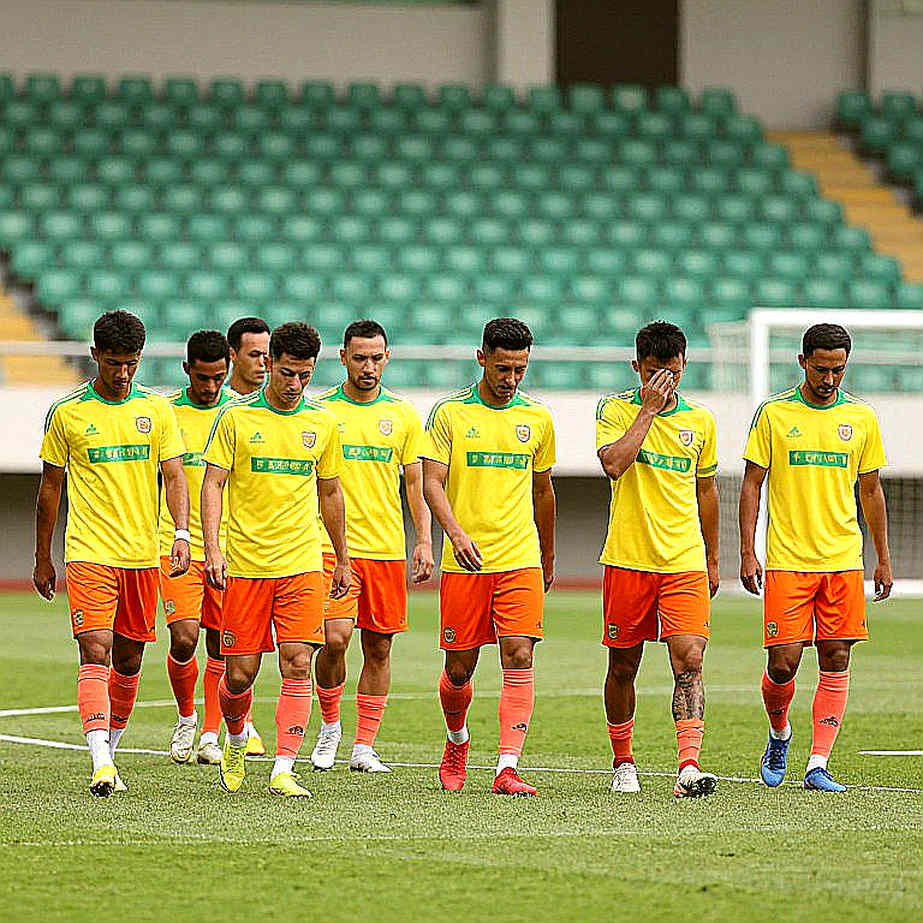 বটম্যানের বজ্র গোল, নিউক্যাসলের নীরব ধস: প্রিমিয়ার লিগের মাঝমাঠে লেখা এক প্রতিরক্ষার প্যাচ-নোট